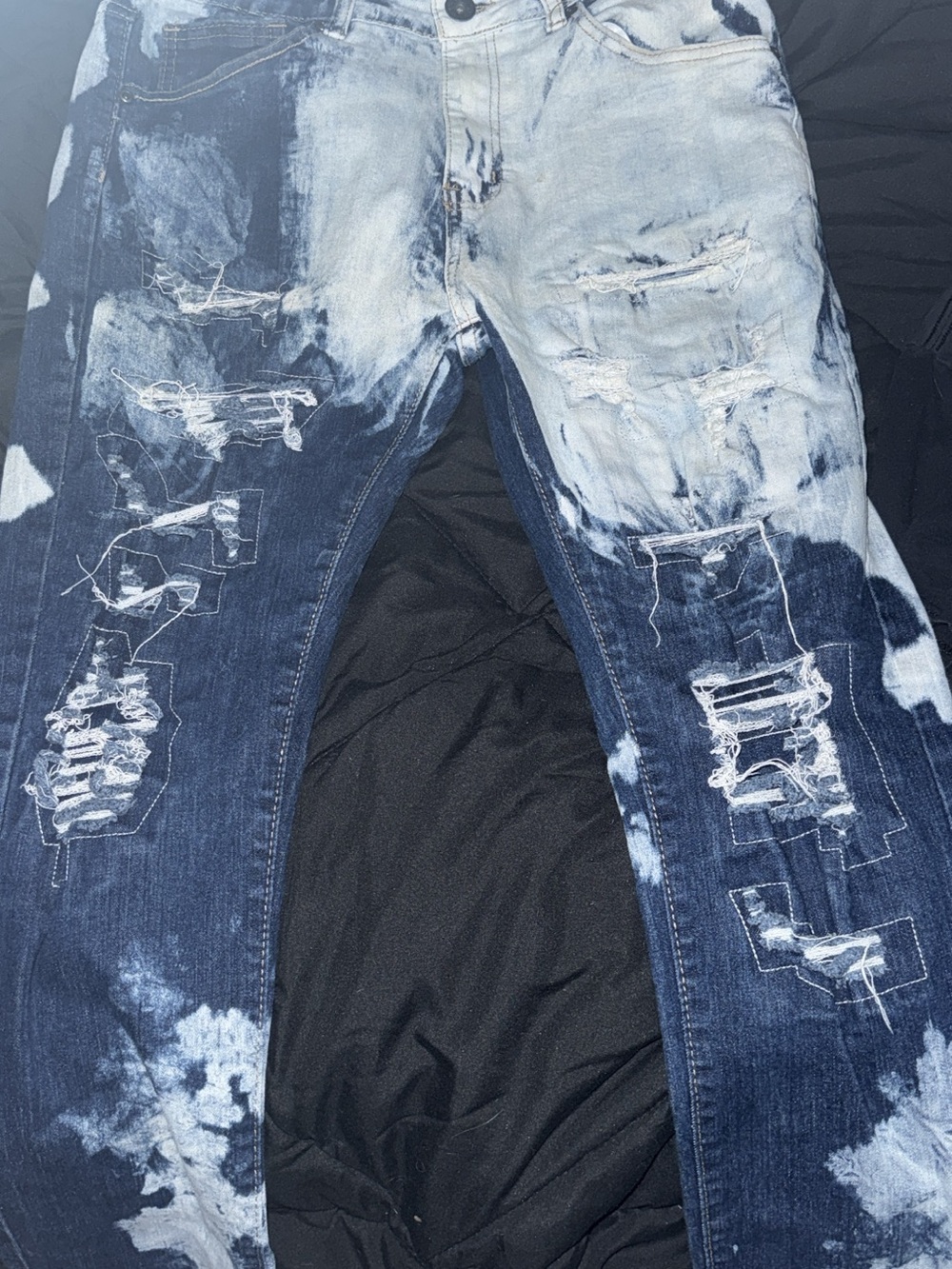 Distressed Two-Tone Bleached Men’s Jeans